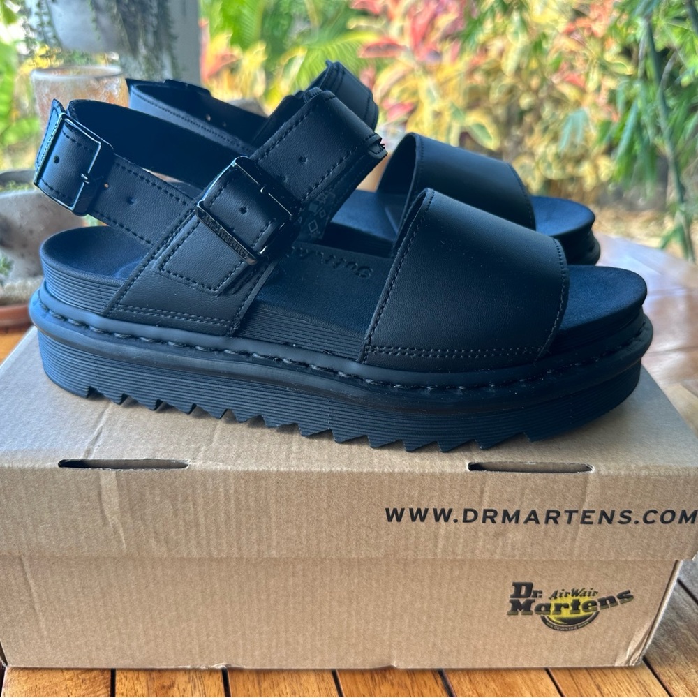 Dr Martens Voss Sandal